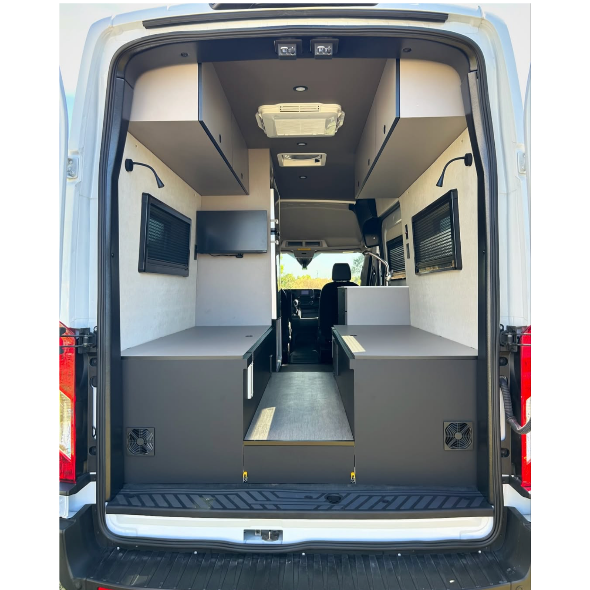 GoCode Ford Transit High Roof D Pillar Trim Kit