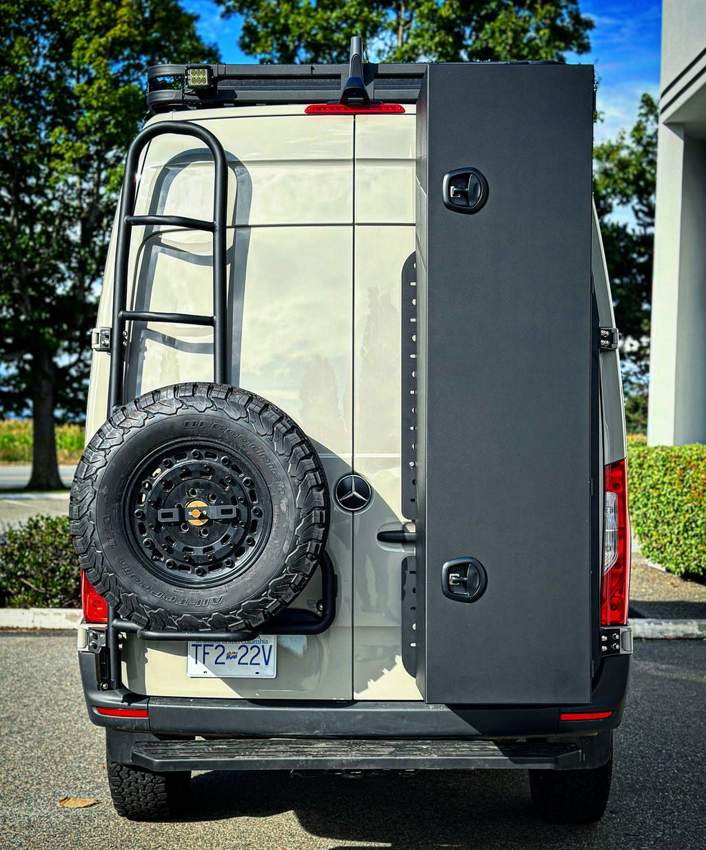 Trenta Ski / Multisport Storage Box - Aluminum