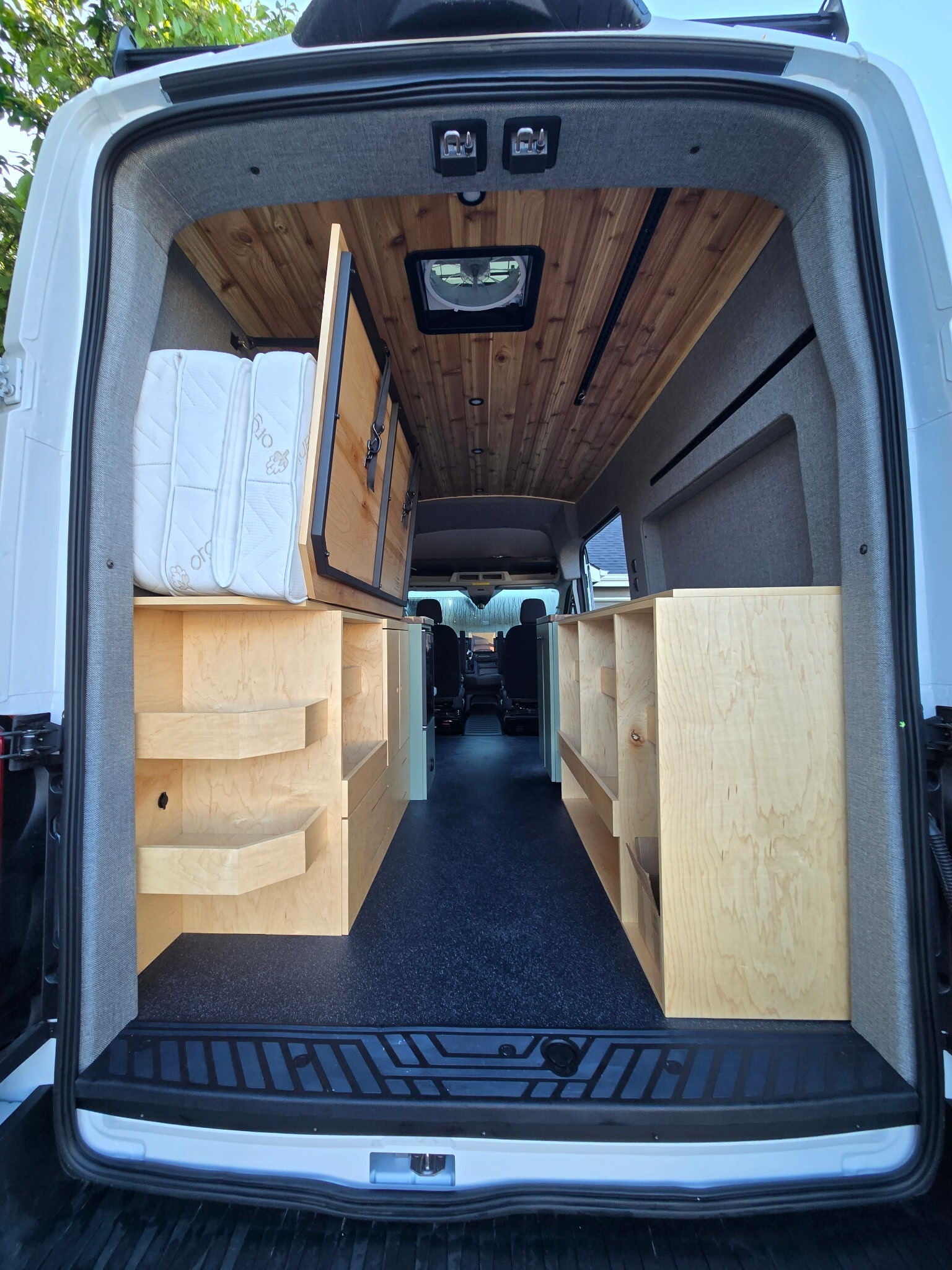 GoCode Ford Transit High Roof D Pillar Trim Kit