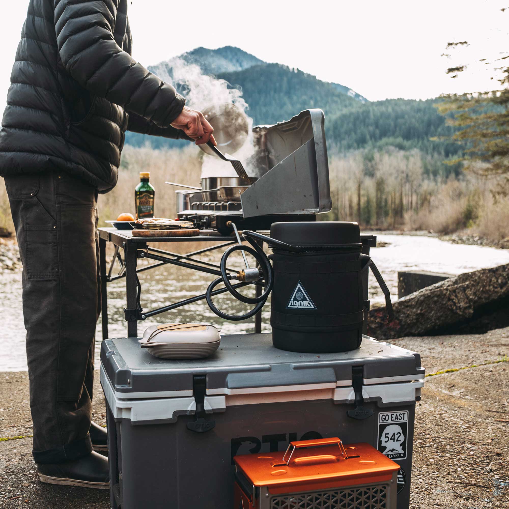 Gas Growler 3.8 Deluxe - Out There Vans, LLC