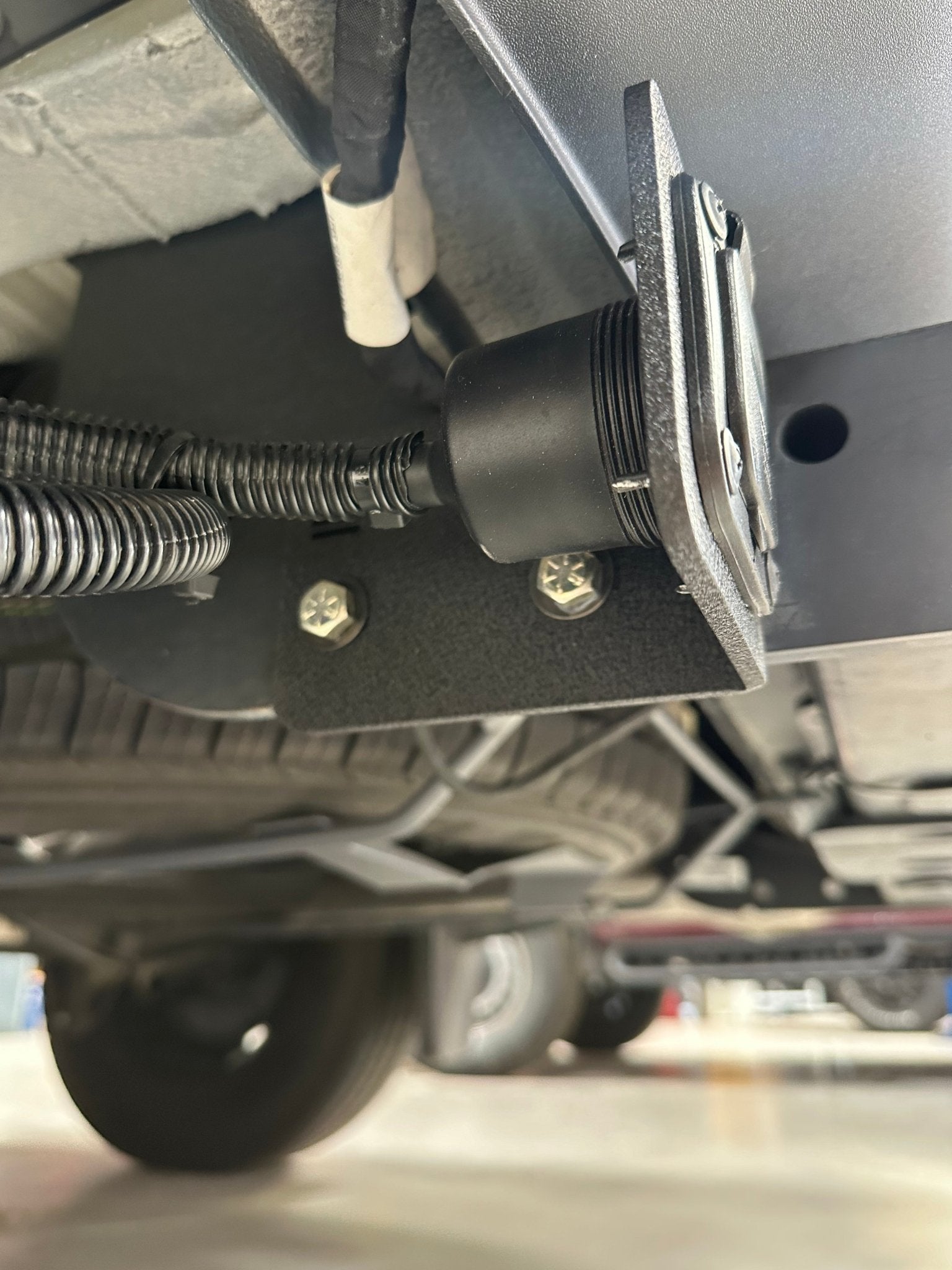 Sandy Vans Shoreline Power Bracket - Out There Vans, LLC