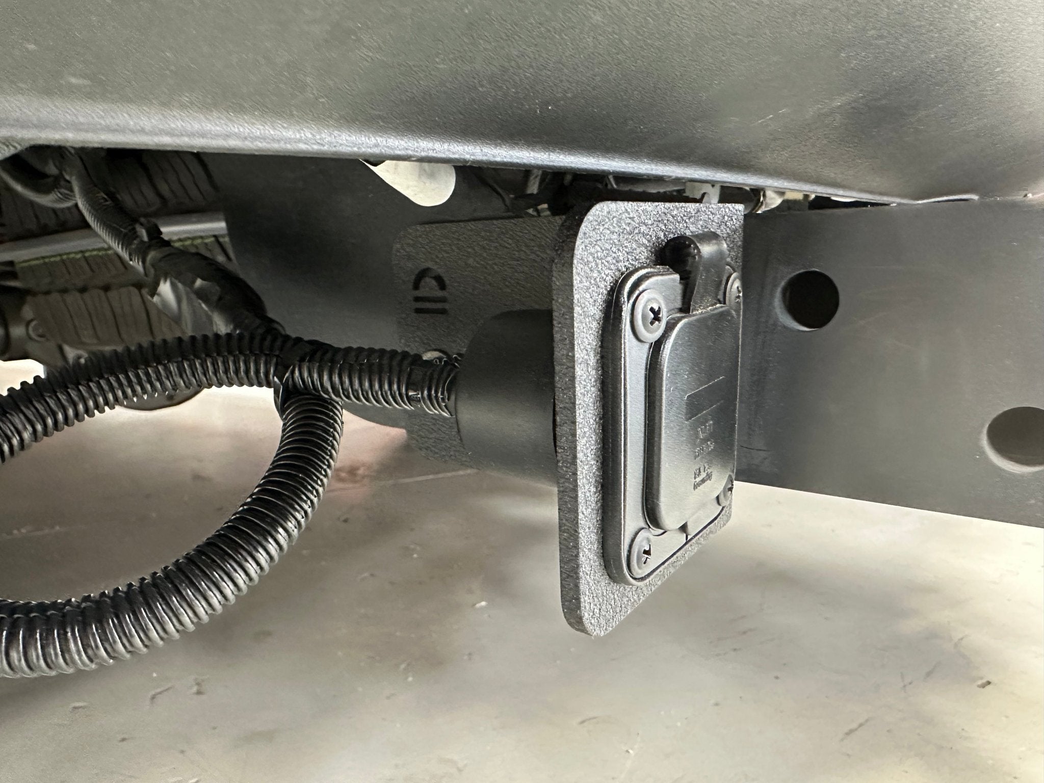 Sandy Vans Shoreline Power Bracket - Out There Vans, LLC