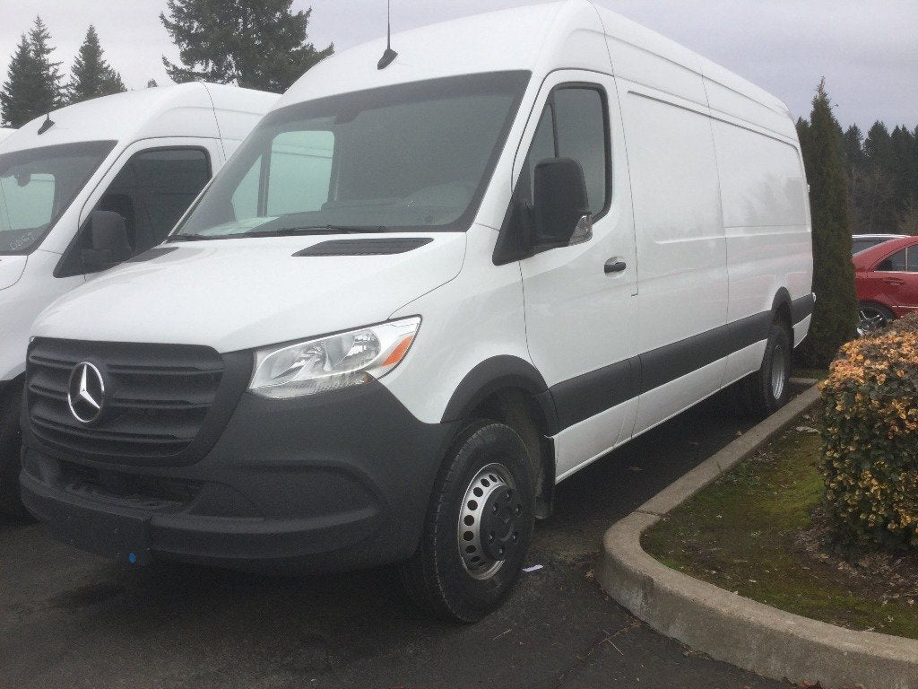 Terrawagen Fender Armor 4 - Piece Kit for 2019+ Sprinter 907 VS30 - Out There Vans, LLC