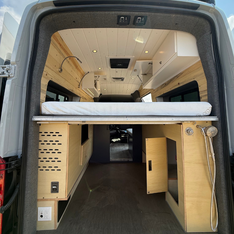 GoCode Ford Transit High Roof D Pillar Trim Kit