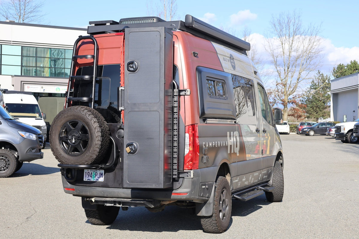 Trenta Ski / Multisport Storage Box - Carbon Fiber - Out There Vans