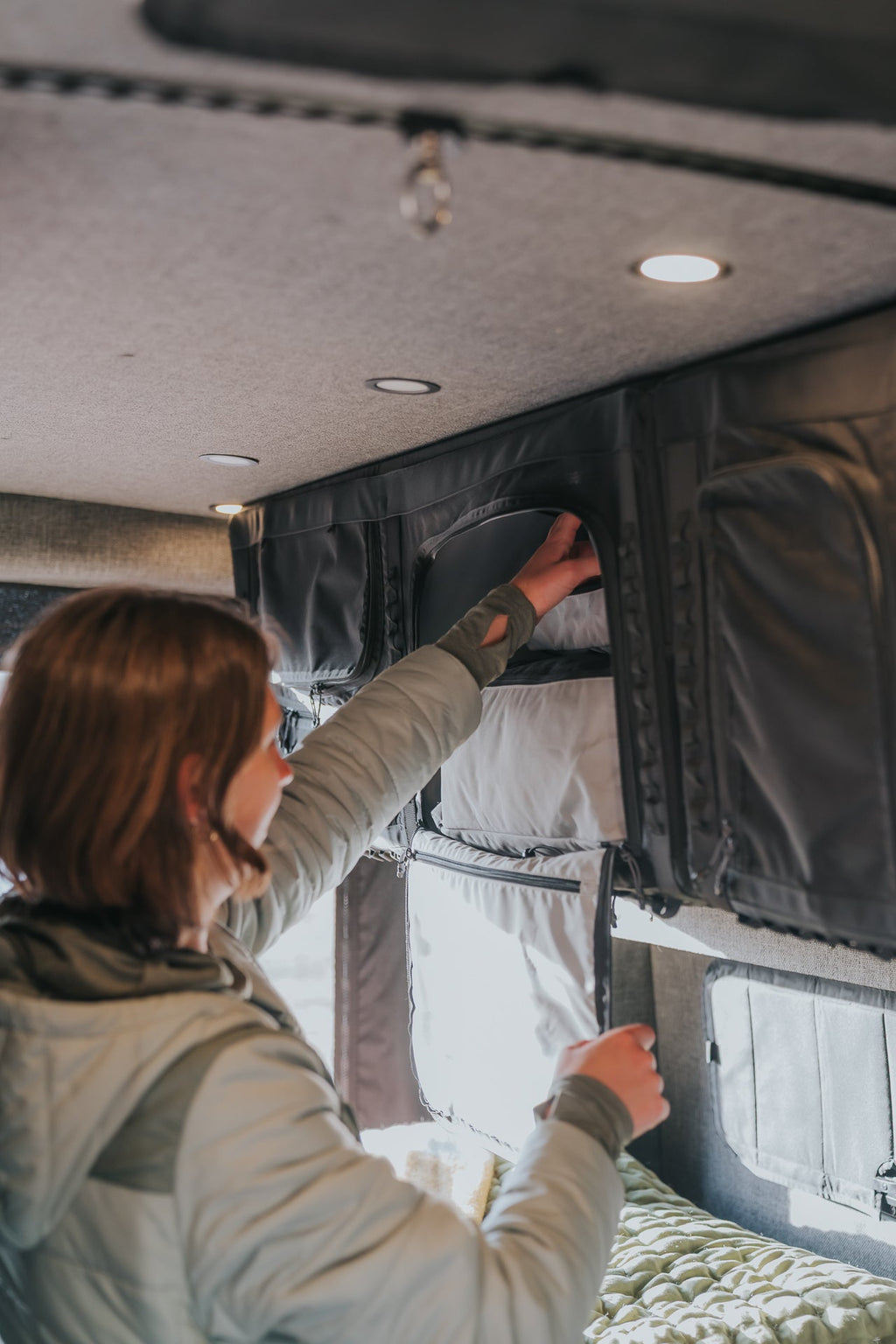 VanEssential Packing Cube (Large) - Out There Vans, LLC