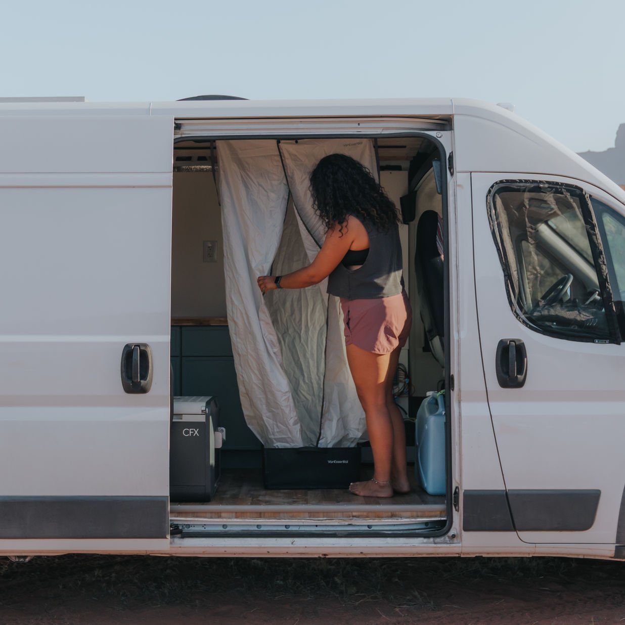 VanEssential Venture Clean Shower Set - Out There Vans, LLC